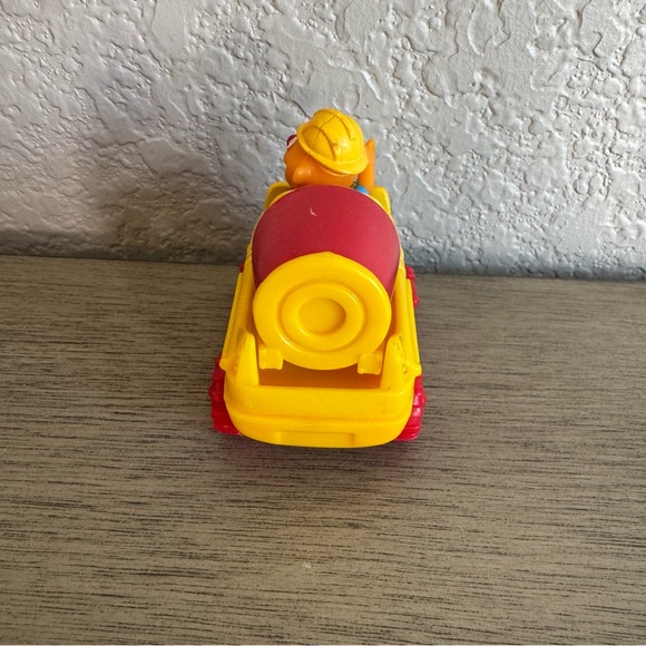 Sesame Street Ernie Cement Mixer Truck – McDonald's Happy Meal Toy - Picture 4 of 5